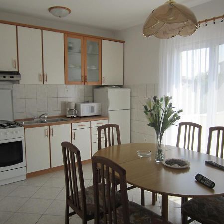 Ivic Apartments Vodice Croatia Екстер'єр фото