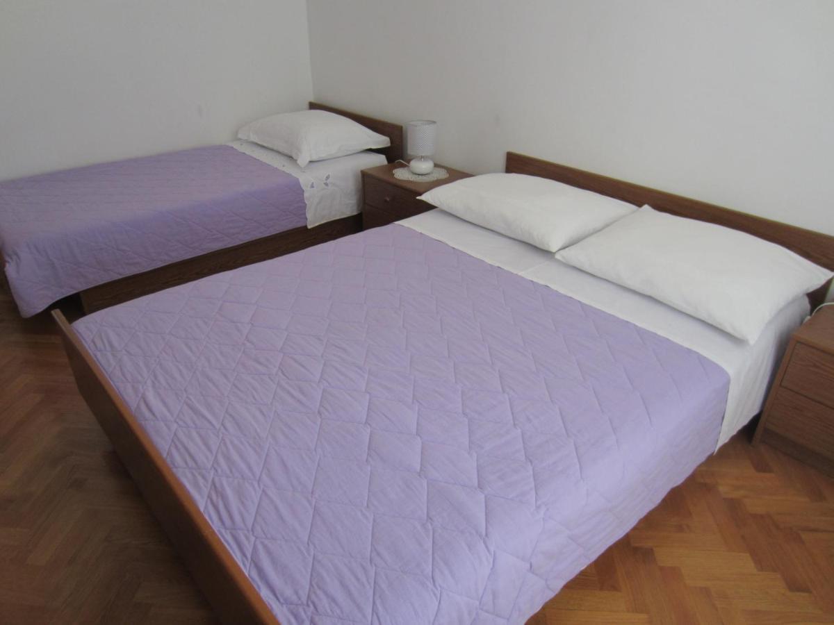 Ivic Apartments Vodice Croatia Екстер'єр фото