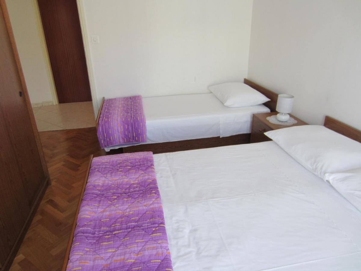Ivic Apartments Vodice Croatia Екстер'єр фото