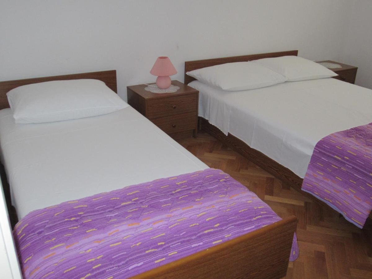 Ivic Apartments Vodice Croatia Екстер'єр фото