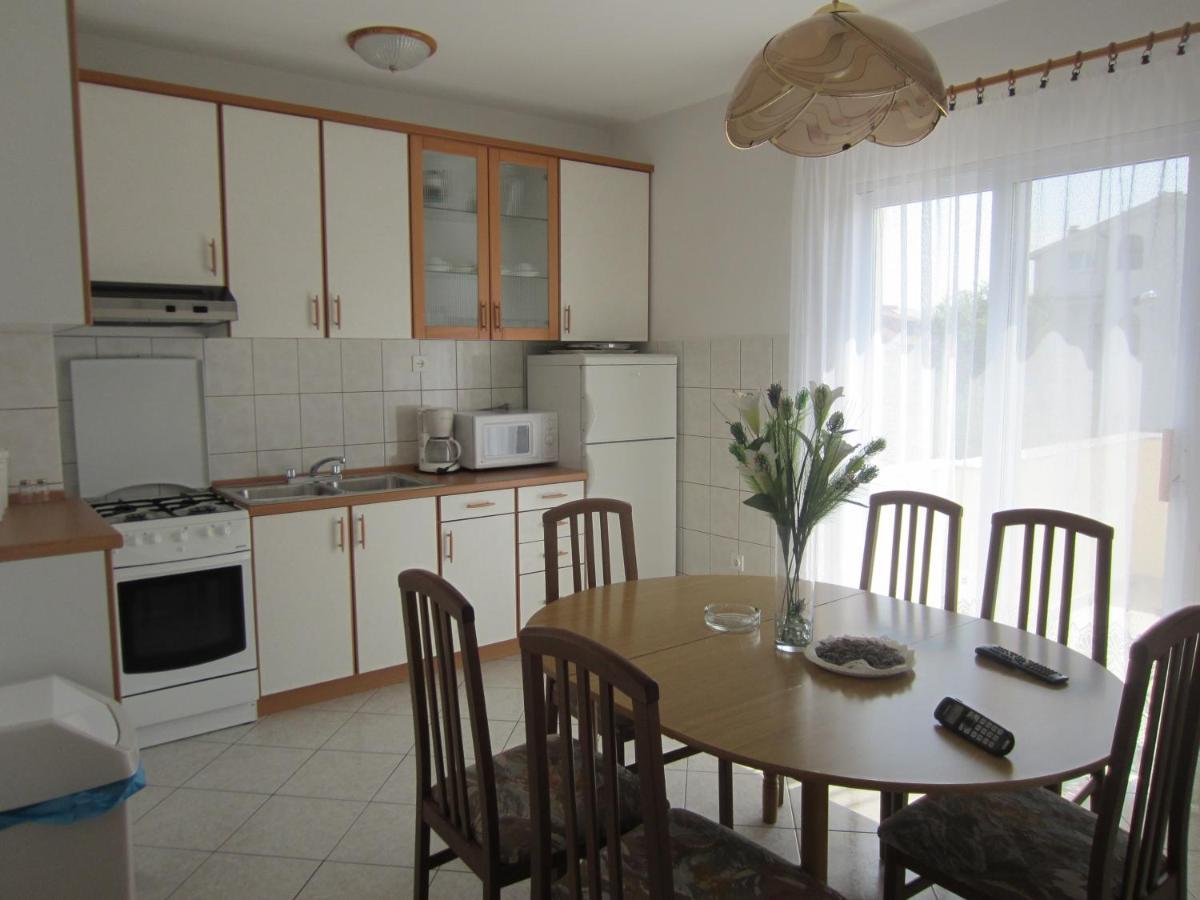 Ivic Apartments Vodice Croatia Екстер'єр фото